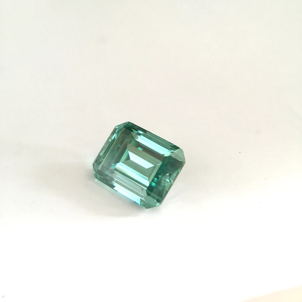 Изумруд багет Cut Brilliant 4x6 мм 0.8CT зеленый моиссанит россыпью камень VVS отличное