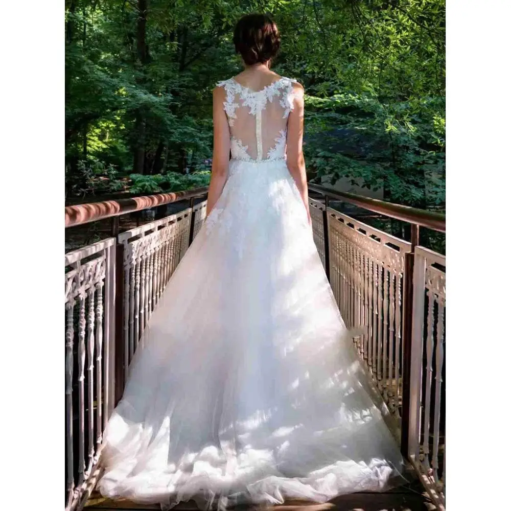 

A Line Tulle Wedding Dresses Sweetheart Lace Appliques Beaded Wasit See Through Back Formal Bridal Gowns Spaghetti Straps
