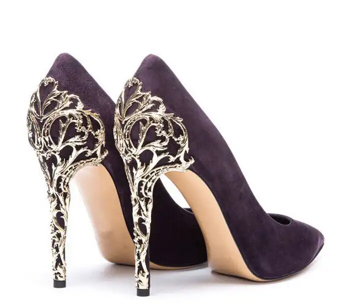 Heels with metal flowers Clearance