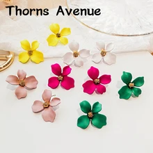 Новые модные красные, зеленые, синие, желтые, белые цвета в форме цветка, богемные свадебные серьги-гвоздики для женщин и девушек, вечерние ювелирные изделия