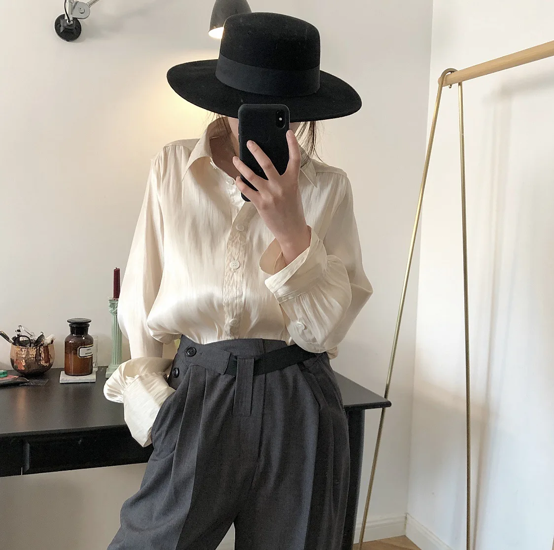 

Sannian 2019 Spring New Korean Temperament Lazy Lapel Shirt Mercerized High Quality Loose Thin Satin Tops Women