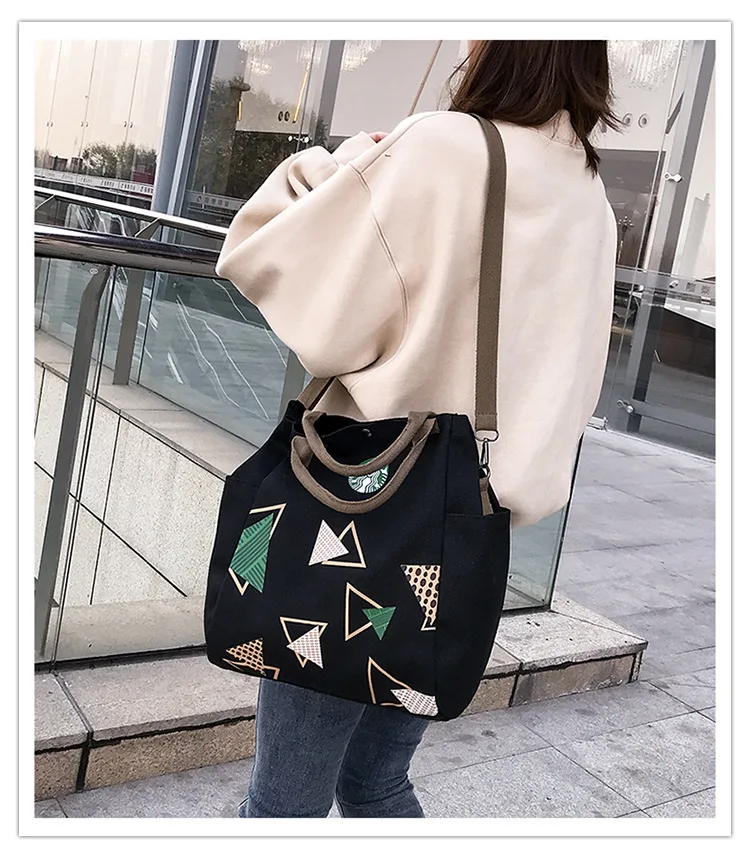 10550985700_708733521