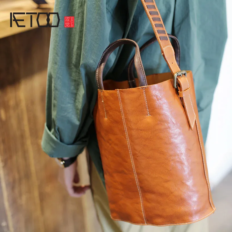 

BJYL The first layer of leather wide shoulder strap bucket bag handbags new retro large capacity leather shoulder Messenger bag