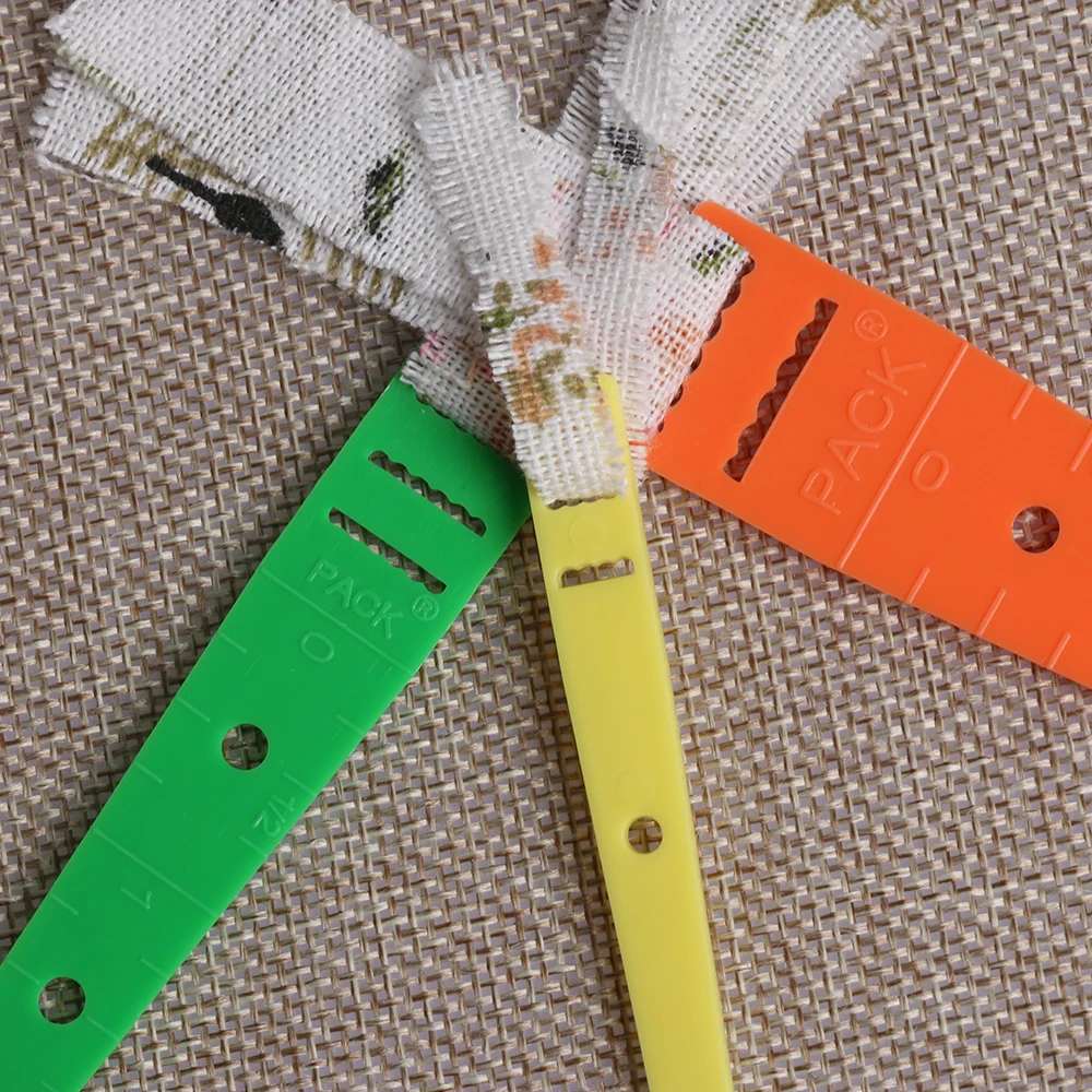 

3PCs/Set Colorful Plastic Threaders Wear Elastic Band String Helper 3 Sizes 86mm 155mm 220mm DIY Tools Home Sewing Crafts