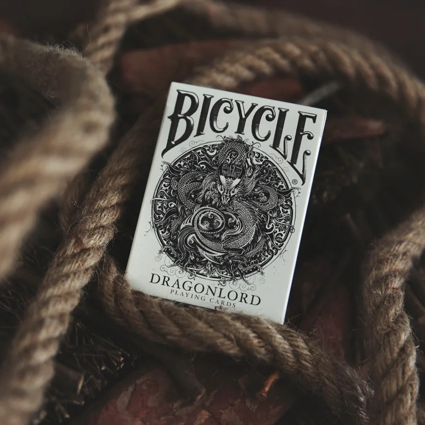 

1Pcs Bicycle Poker Dragonlord US Import Playing Card Magic Deck Props Magia Tricks