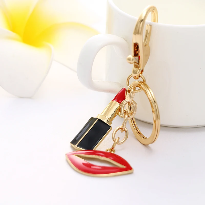 GYWYN Hot golden rhinestone charm red lipstick key chain car key chain