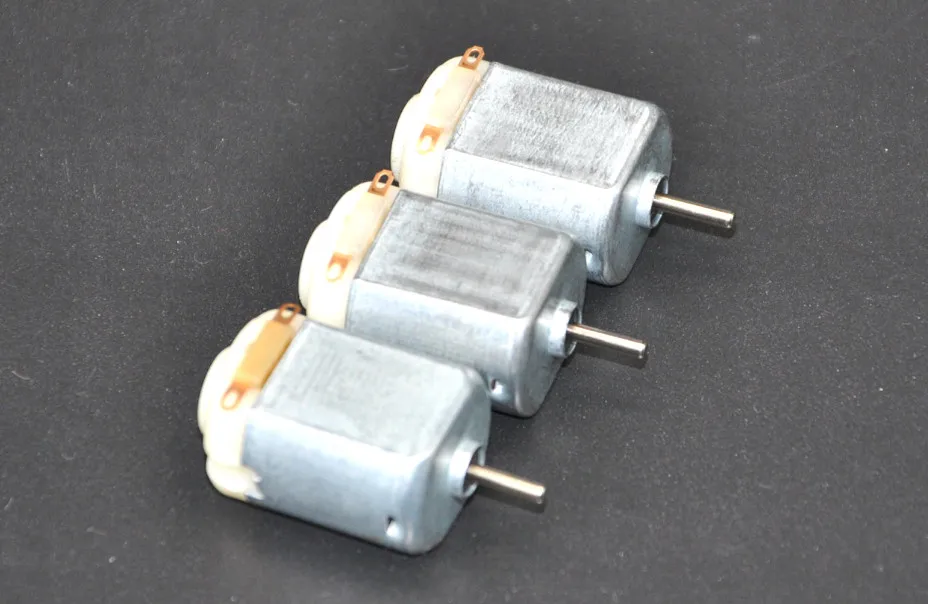 Free shipping (DHL3-7day) 200PCS/ 130 Small DC motor 3 to 5V Miniature motor four-wheel motor small 17000-18000 RPM Free shipping (DHL3-7day) 200PCS/ 130 Small DC motor 3 to 5V Miniature motor four-wheel motor small 17000-18000 RPM