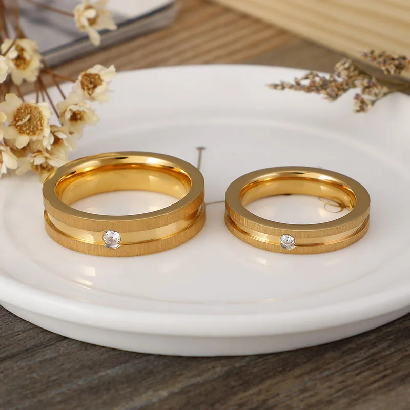 New Personality Cubic Zirconia Couple Engagement Ring Gold Color Stainless Steel Wedding Ring Alliance Jewelry for Women and Men