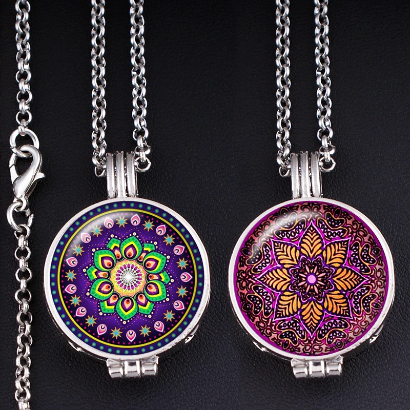 

retro flower pattern Perfume Aroma Locket glass Necklace Fragrance Essential Oil Aromatherapy Diffuser XS640