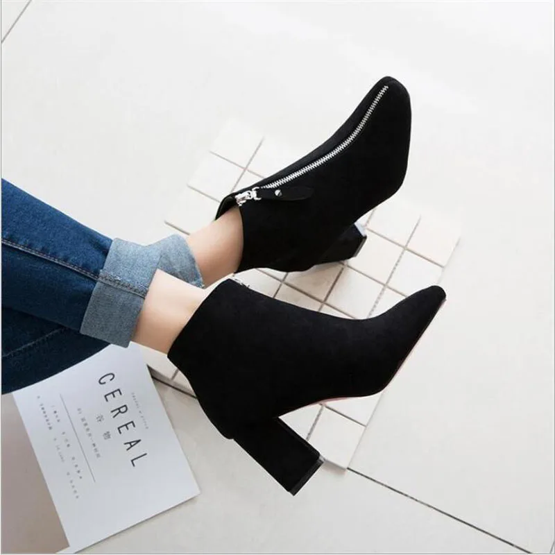 

2019 Spring Autumn Women Butterfly-knot Chelsea Boots Slip-On Med High Heels Pointed Toe Shoes Woman