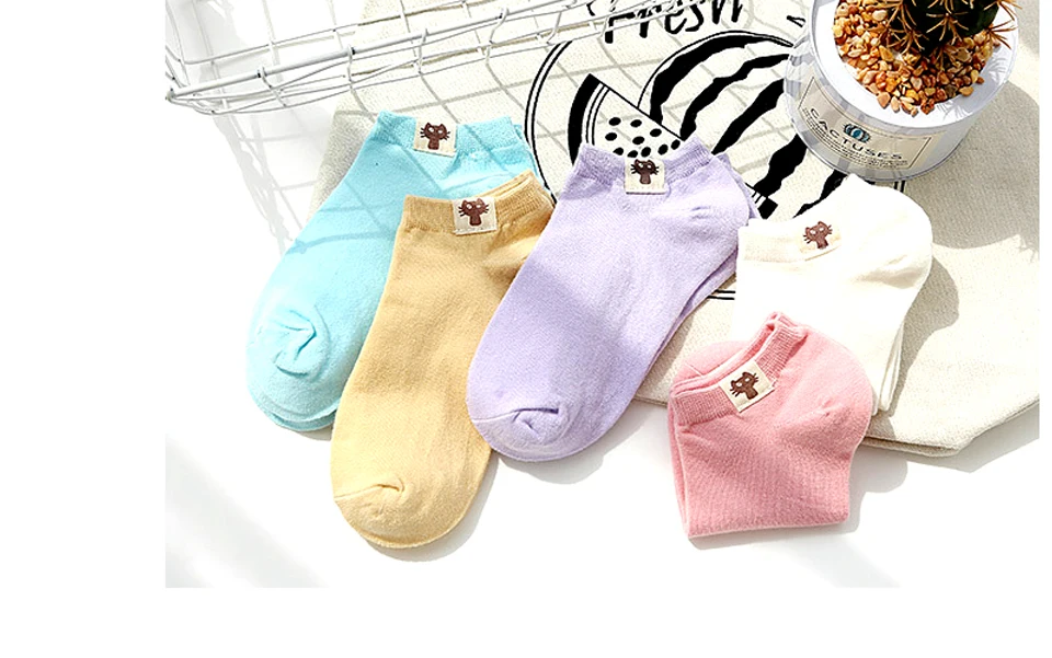 Spring And Summer New Fashion Medium Thick Japanese Wild Comfort Cat Logo Women's Sock Solid Color Shallow Mouth Invisible Socks (12)