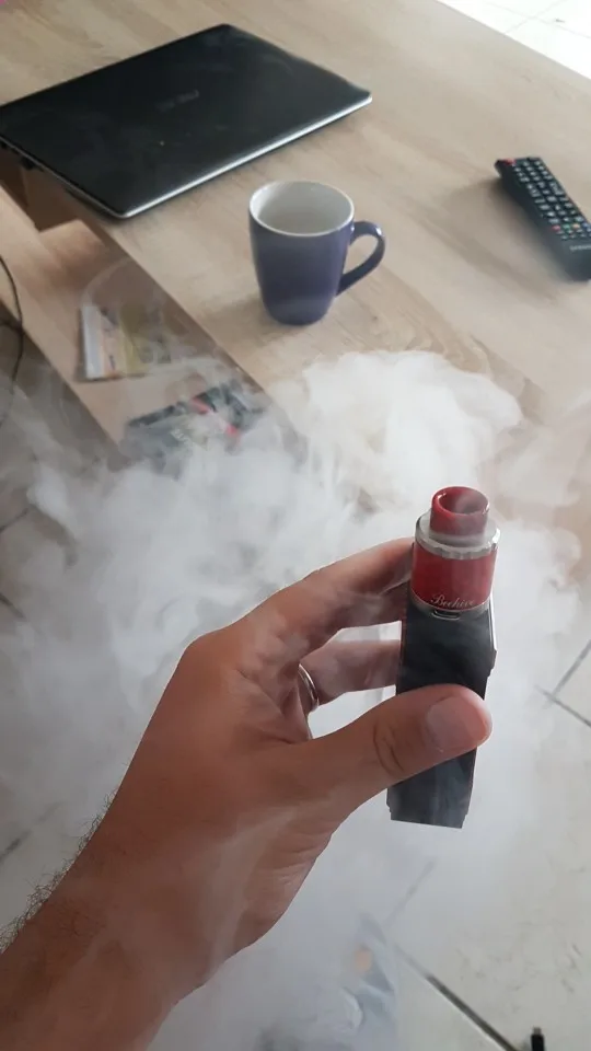 Original Aleader Bhive 100W BF Squonker Box TC Mod Kit Squonk e-cigarette with Resin panel 7ml bottle (2)