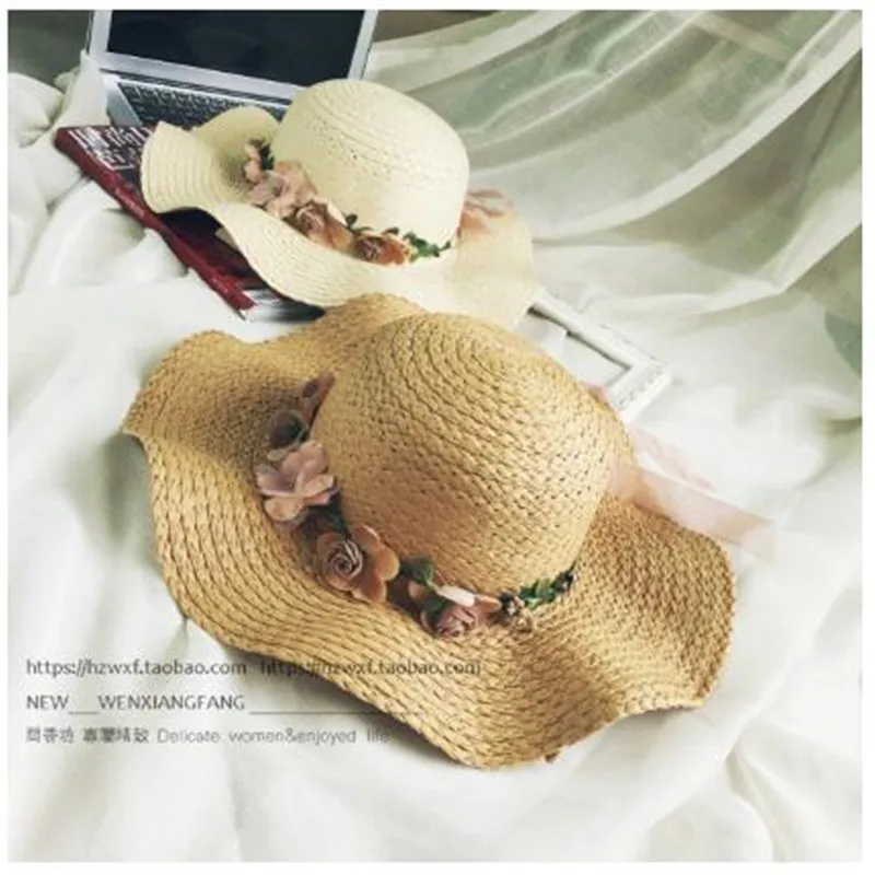 الصيف المرأة موجة القش قبعات الطنف زهرة كبيرة ظلة قبعة الشاطئ الشمس قبعات