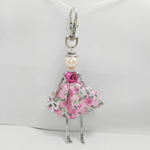 Ylwhjj бренд новая мода милая кукла брелок для ключей ювелирные изделия Женское платье бусина из смолы цепочка для ключей с девушкой Princes сплав горячий автомобиль кулон - Цвет: Photo Color