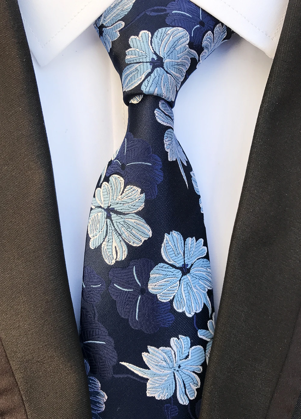 8cm Men Formal Necktie Designer Luxury Neck Wear with Embroidery