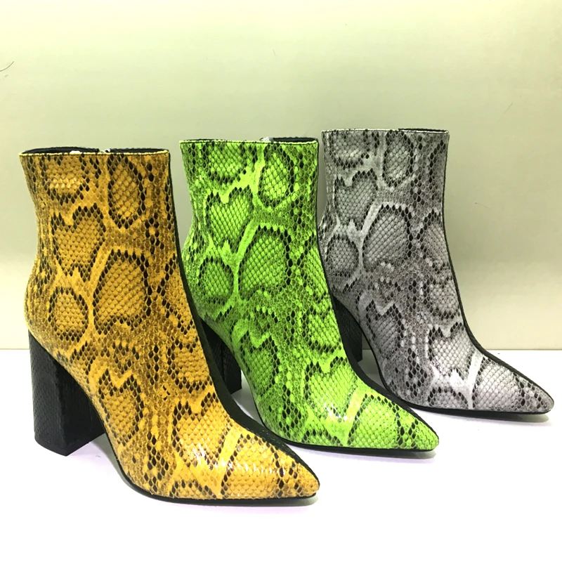 WETKISS/женские ботильоны на высоком каблуке со змеиным принтом; обувь с острым носком; модные вечерние ботинки; пикантная женская обувь; сезон весна; коллекция года