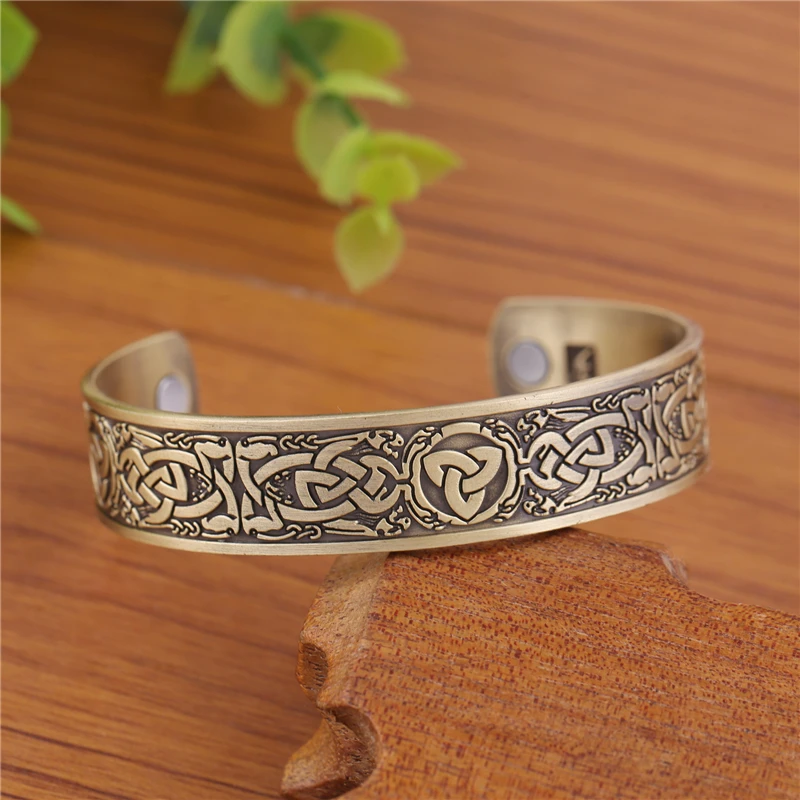 Cuff bracelet395