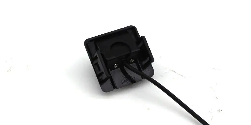 Liislee Rear View Camera For Cadillac XT5 2016~2018  Reverse Hole  Parking Back Up Camera  License Plate Lamp  Night Vision 8