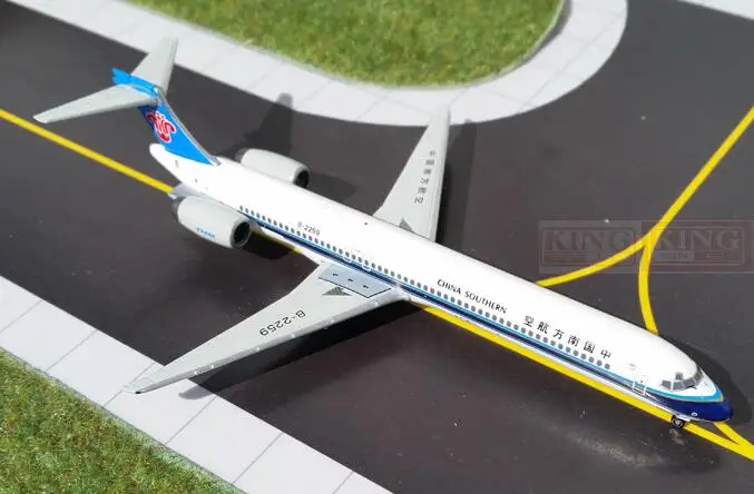 

GJCSN1349* GeminiJets China Southern Airlines B-2259 1:400 MD-90 commercial jetliners plane model hobby
