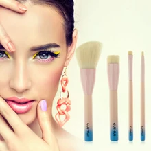 High Quality 4Pcs Fashion Quality Material Pro Home Makeup Goat Hair Wood Handle Facial Foundation Blending Brushes Colorful