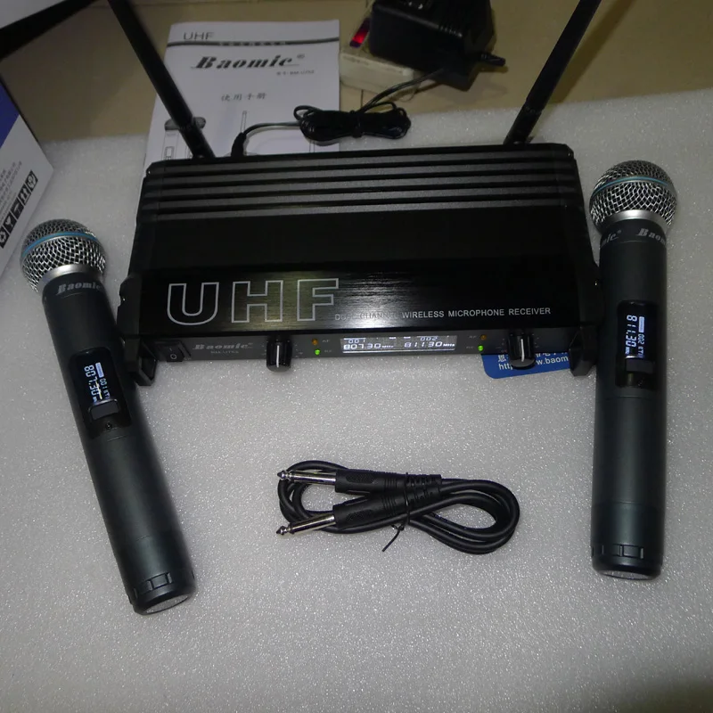 Рекомендовать Baomic BM-U752 профессиональный двойной Беспроводной микрофон Системы спектакли 2 металлические ручной микрофон частоты выберите