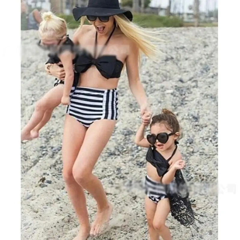 

2019 Popular Mother Daughter Set Bikini Summer Family Matching Clothes Cool Summer Girl Stripped Short Pant Family Beach Bikini