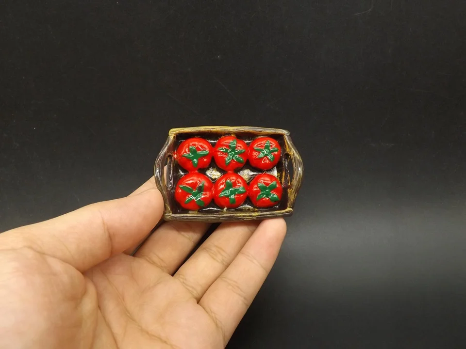 Tiny-Food013-Tomato (1)