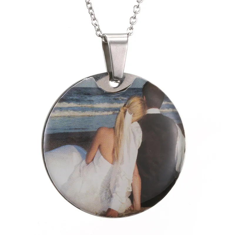 custom picture necklace (1)