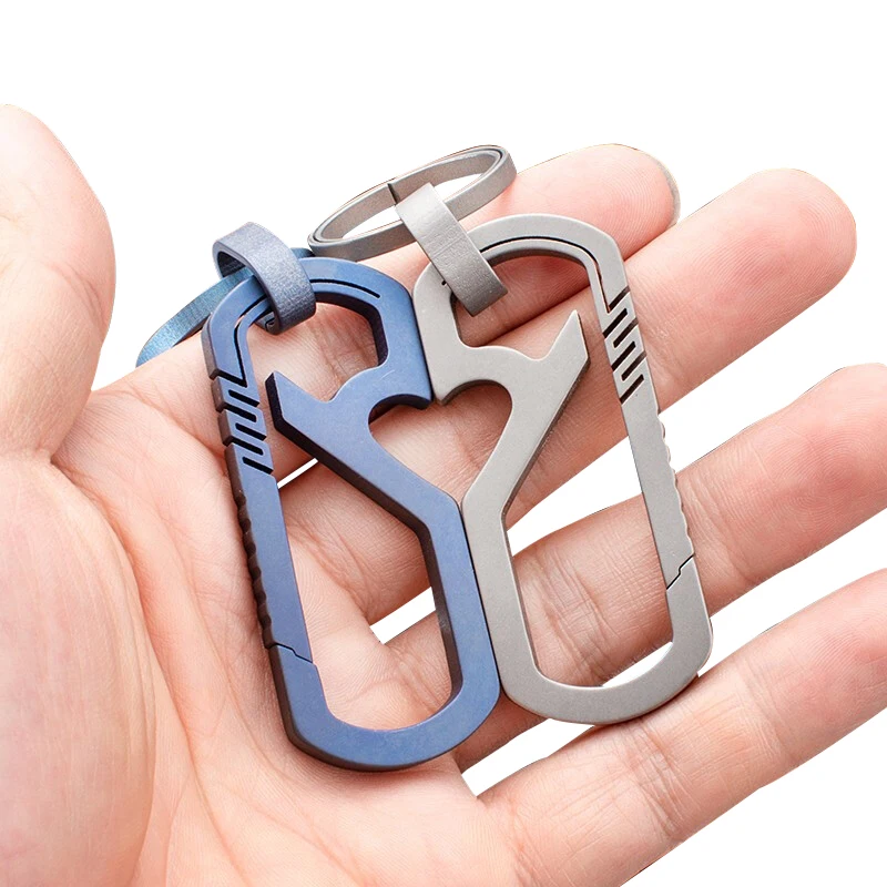 Cena Tytanowy karabinek breloczek z klipsem brelok do talii obóz turystyczny wspinaczka górska otwieracz do butelek akcesoria do wspinaczki na zewnątrz