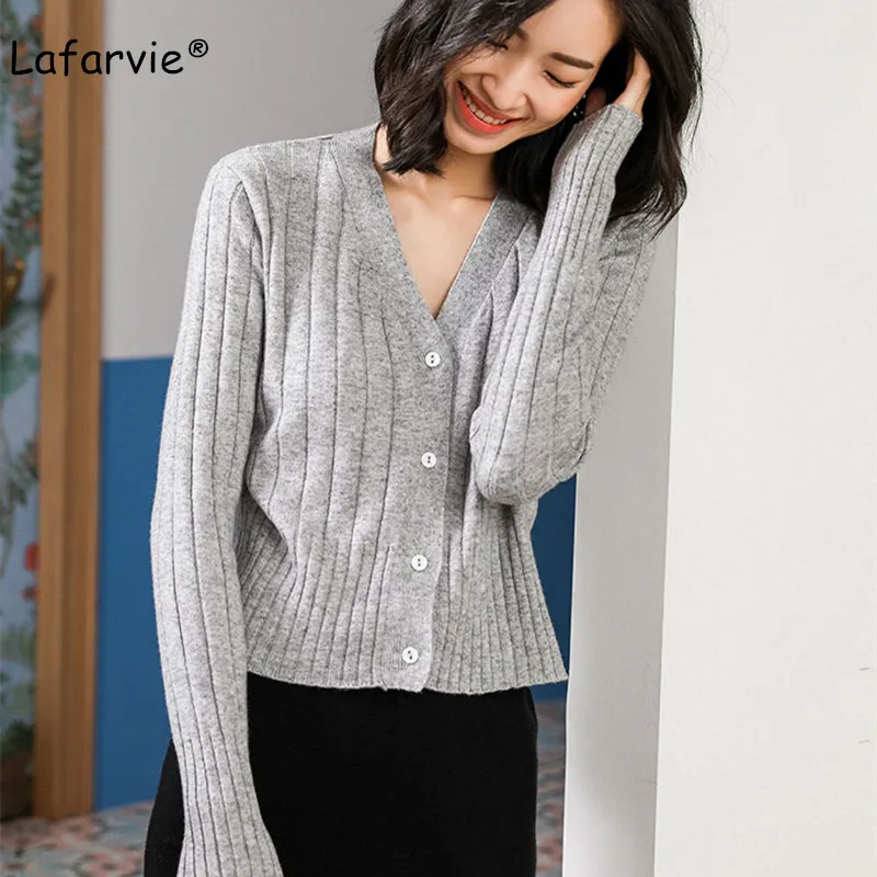Lafarvie Wool Blended Knitted Short Cardigan Sweater Women V-neck Single Breasted Slim Fashion Cardigans 4 Colors S-XL Pull Soft Lafarvie Wool Blended Knitted Short Cardigan Sweater Women V-neck Single Breasted Slim Fashion Cardigans 4 Colors S-XL Pull Soft