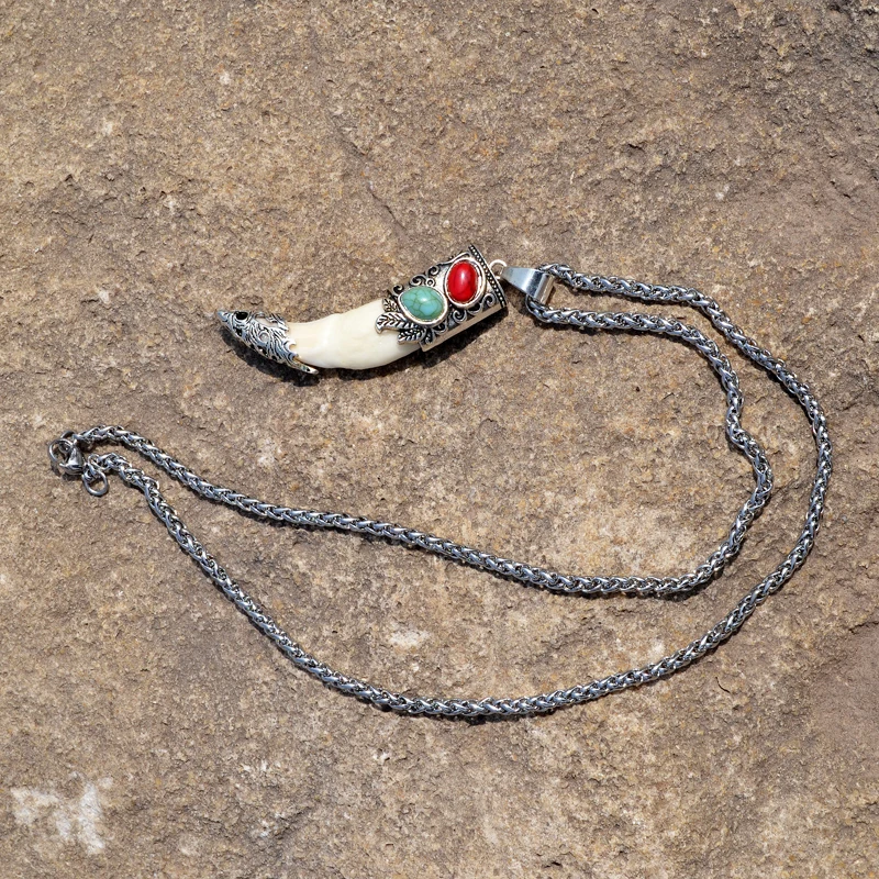 Men's Bone Pendant Necklace Stainless Steel Necklace Tibetan Amulet Fangs Real Natural Tooth Vintage Silver Wolf Tooth Charm Men's Bone Pendant Necklace Stainless Steel Necklace Tibetan Amulet Fangs Real Natural Tooth Vintage Silver Wolf Tooth Charm