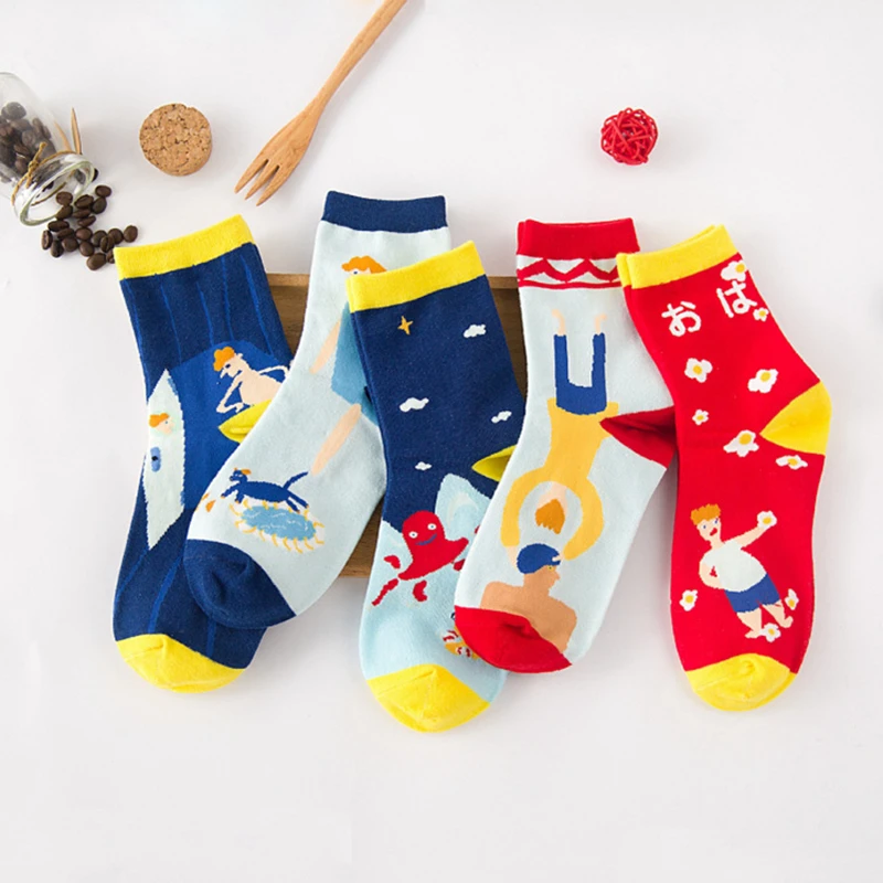 

1Pair/lot Hot Sale Fashion Printing Winter Autumn Warm Cotton Girls Socks Red Blue Lady Calcetines Casual Meias A080