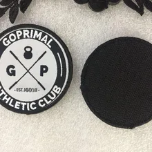 Индивидуальный Логотип, плетеные нашивки крюк и петлевые значки вышивка контуров оверлоком одежда нашивки высококачественный плетёный ярлык для одежды сумки шапки