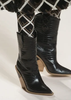 

2019 Europe New Autumn And Winter Fashion Feet Bare Sleeve Boots Ladies Sexy Catwalk Show Nightclub Riding Boots Big Size