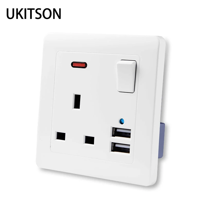 CE Proved UK Electric Panel Singapore Qatar Power Outlet With 2100mA