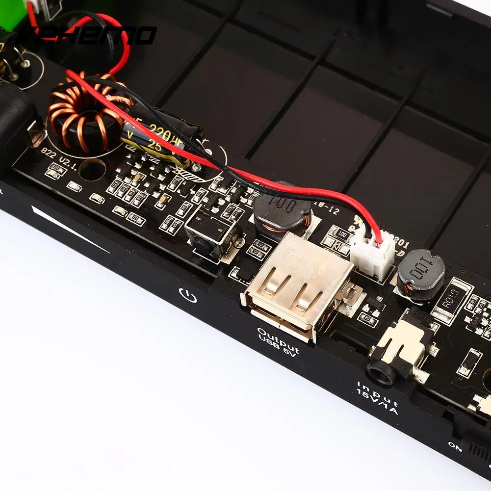 15V1A DIY Jump Starter Booster Car Battery Portable Emergency Battery Charger Booster High Power Bank LED Lighting Kit