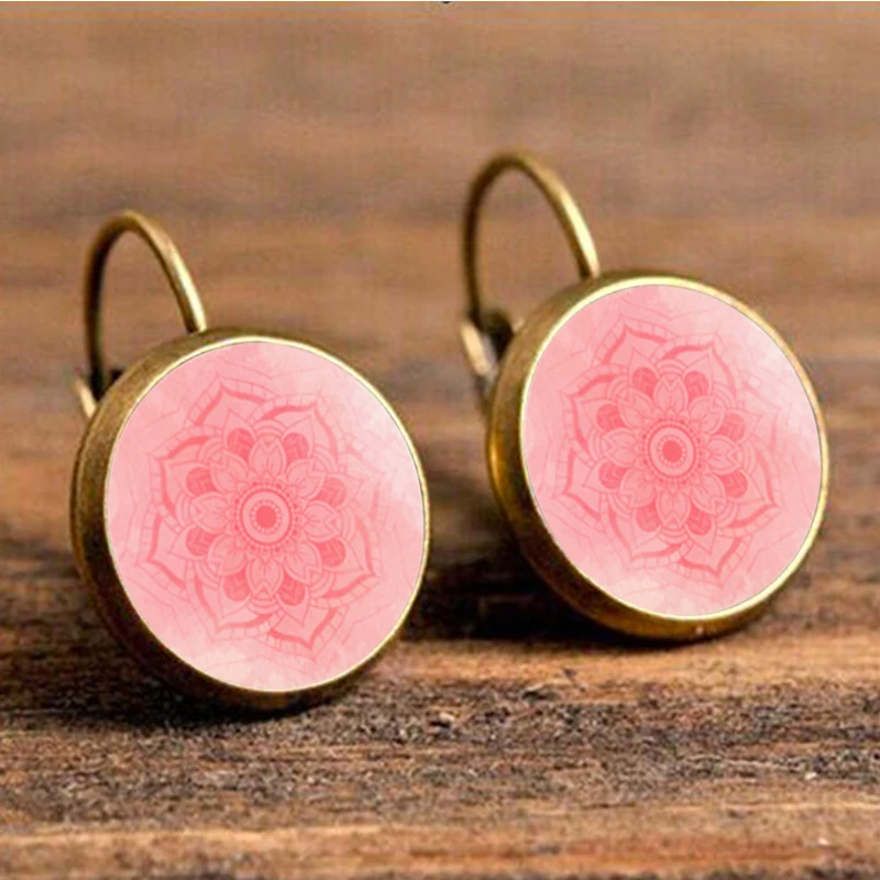 

SUTEYI 2019 Newest Handmade Stud Earrings For Women Zen Buddhist Glass Dome Earring Lotus Flower Mandala Earings Femme Jewelry