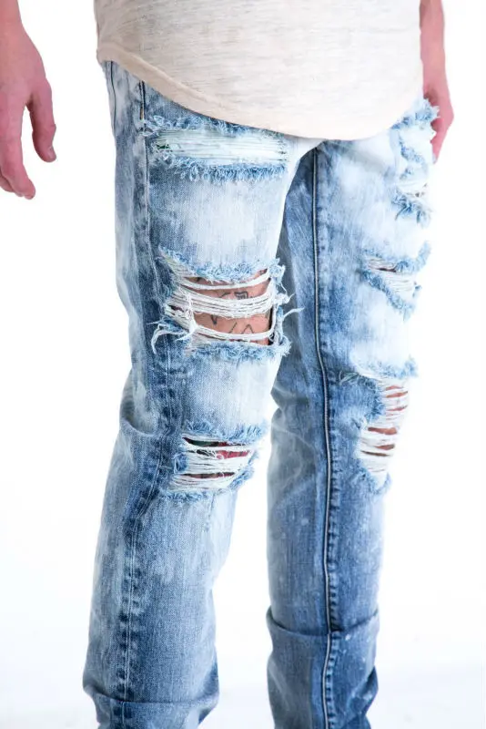 Новое поступление бренд cosmama завод новейший дизайн узкий крой, на лето модные рваные крутые джинсы с порезами брюки для мужчин