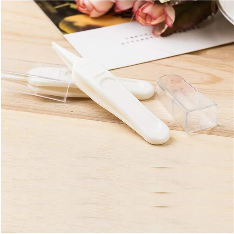 

Baby Safety Clean Tweezers Dig Booger Clip Infants Ear Nose Navel Safe Forceps Cleaning Plastic Supplies