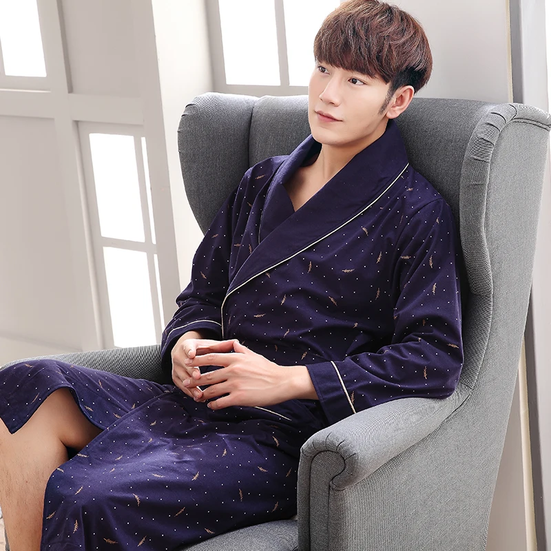 4xl bathrobe