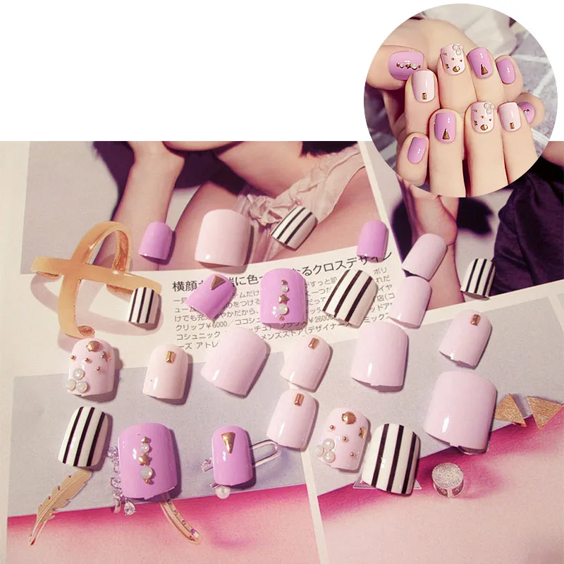 

24pcs/set Girls Sweet Color Artificial Nails Full Cover Short Size Nail Art Tips with Glue Individuality Metal Decor False Nails