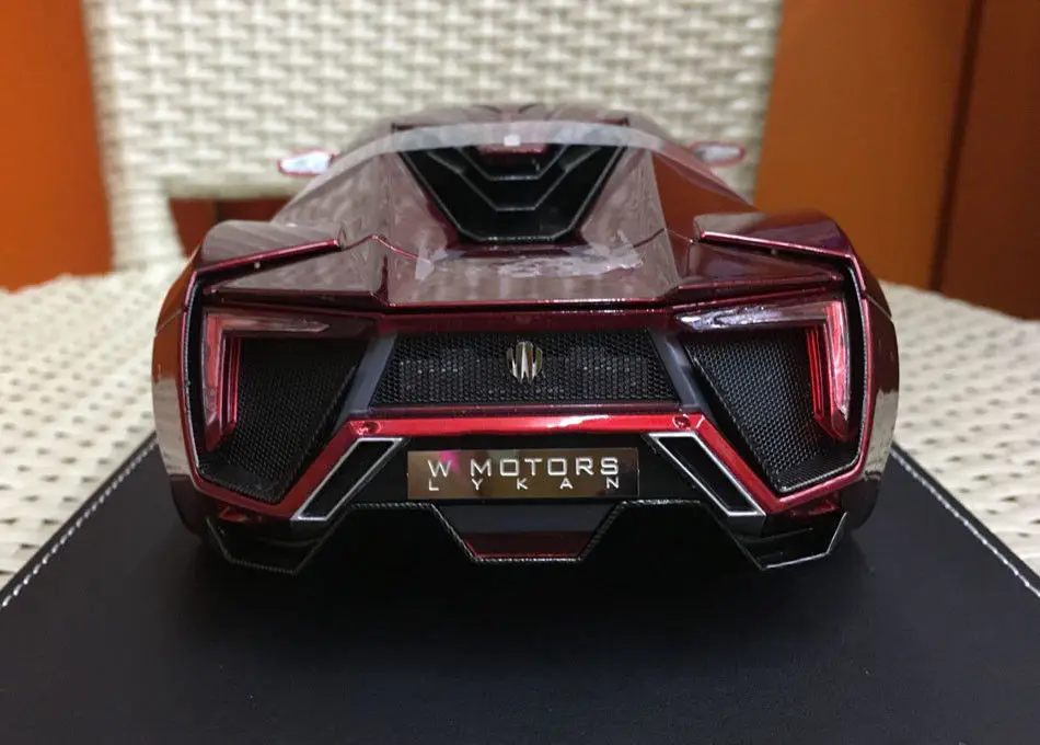 Kengfai Lykan HyperSport W двигатели автомобиля 1/18 масштаб смолы модель высокое качество перо