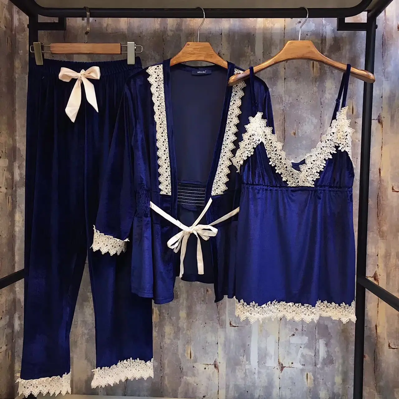 New Autumn Winter Women's Pajama Set Velvet Lace Nightwear Three Piece ...