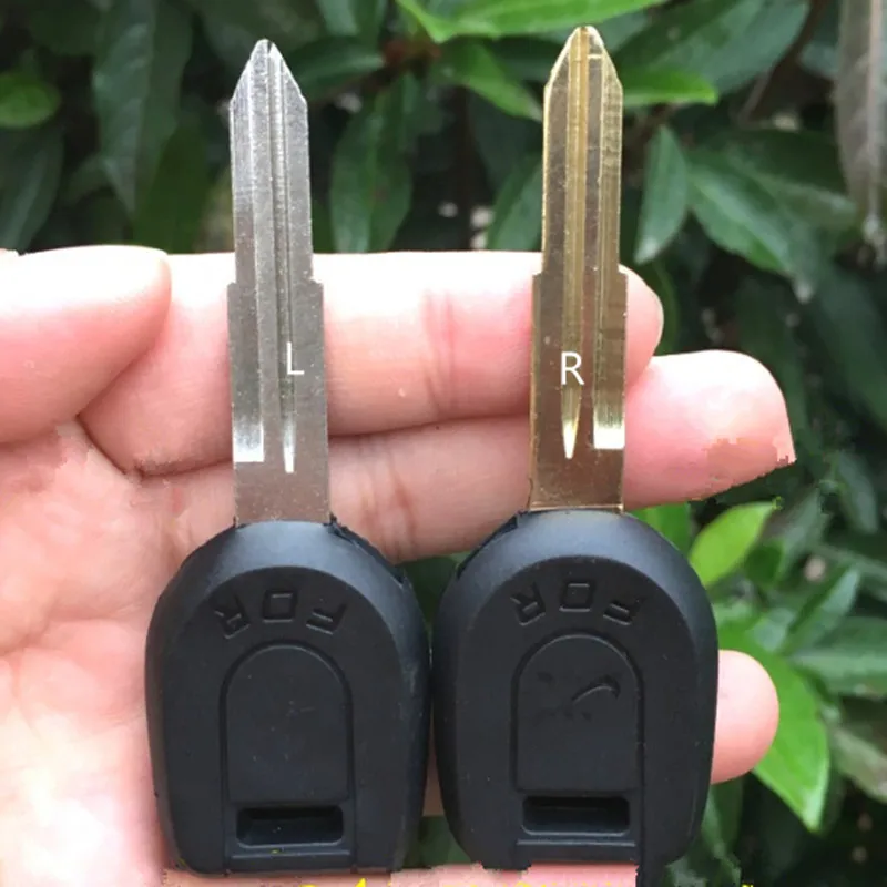

DAKATU Blank Transponder key shell for Mitsubishi PAJERO V73 Lancer GRANDIS Replacement Car Key Shell Case With black logo
