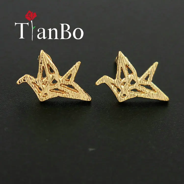 Jewelry Wild Crane Earrings for Women Vintage Cute Animal Bird Stud Earrings Pendientes