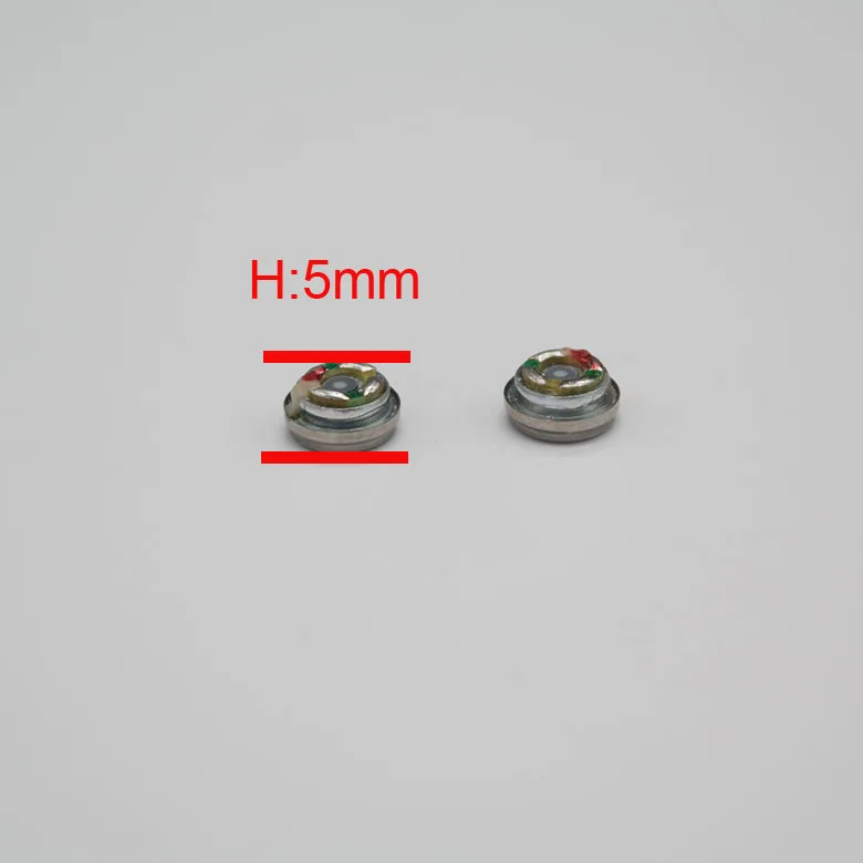 4497876800_1156418181