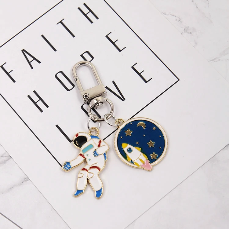

Astronauts university keyring Adventure key jewelry Metal llaveros para hombre keychain
