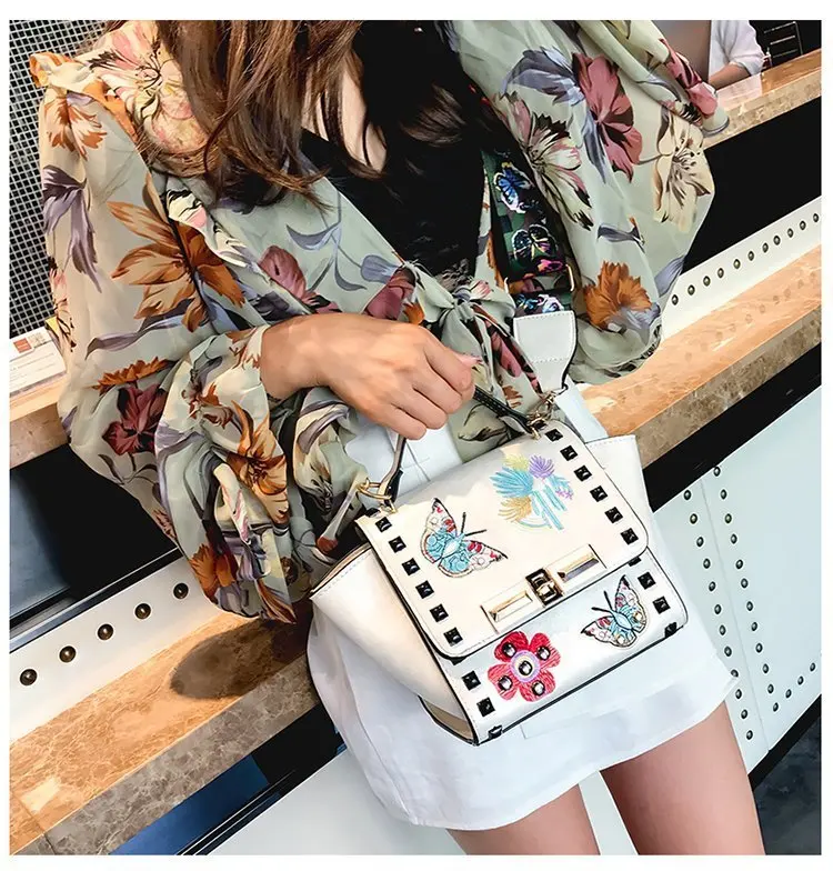 Роскошная Новая модная женская сумка с вышитыми бабочками и заклепками, высокое качество, цветные ремни, широкая сумка на плечо, трапециевидный клатч-мессенджер