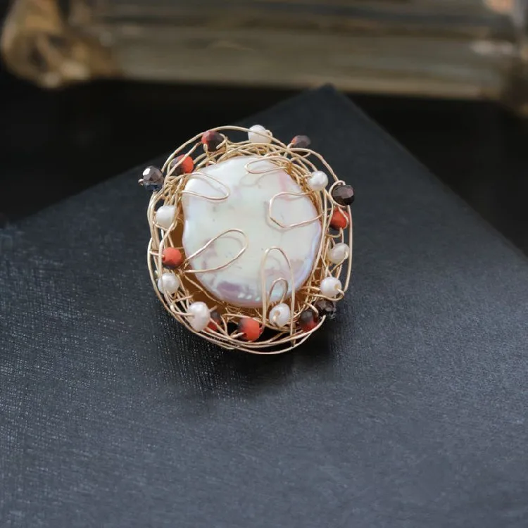 round pearl brooch (12)