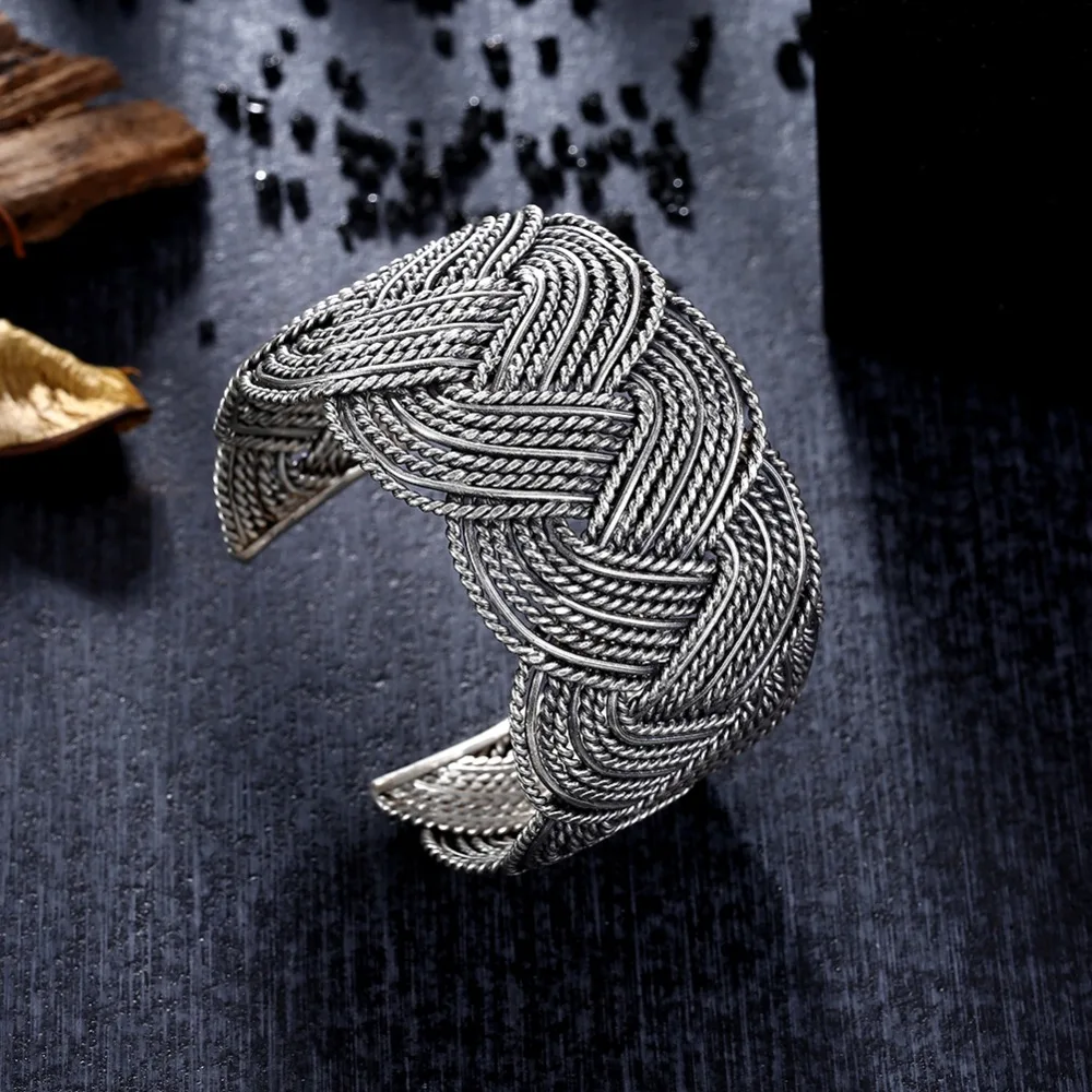 

GOMAYA 2018 High Quality S925 Sterling silverBraided Twist Bracelet Thai Silver Vintage Old Open Personality Handmade Bangles